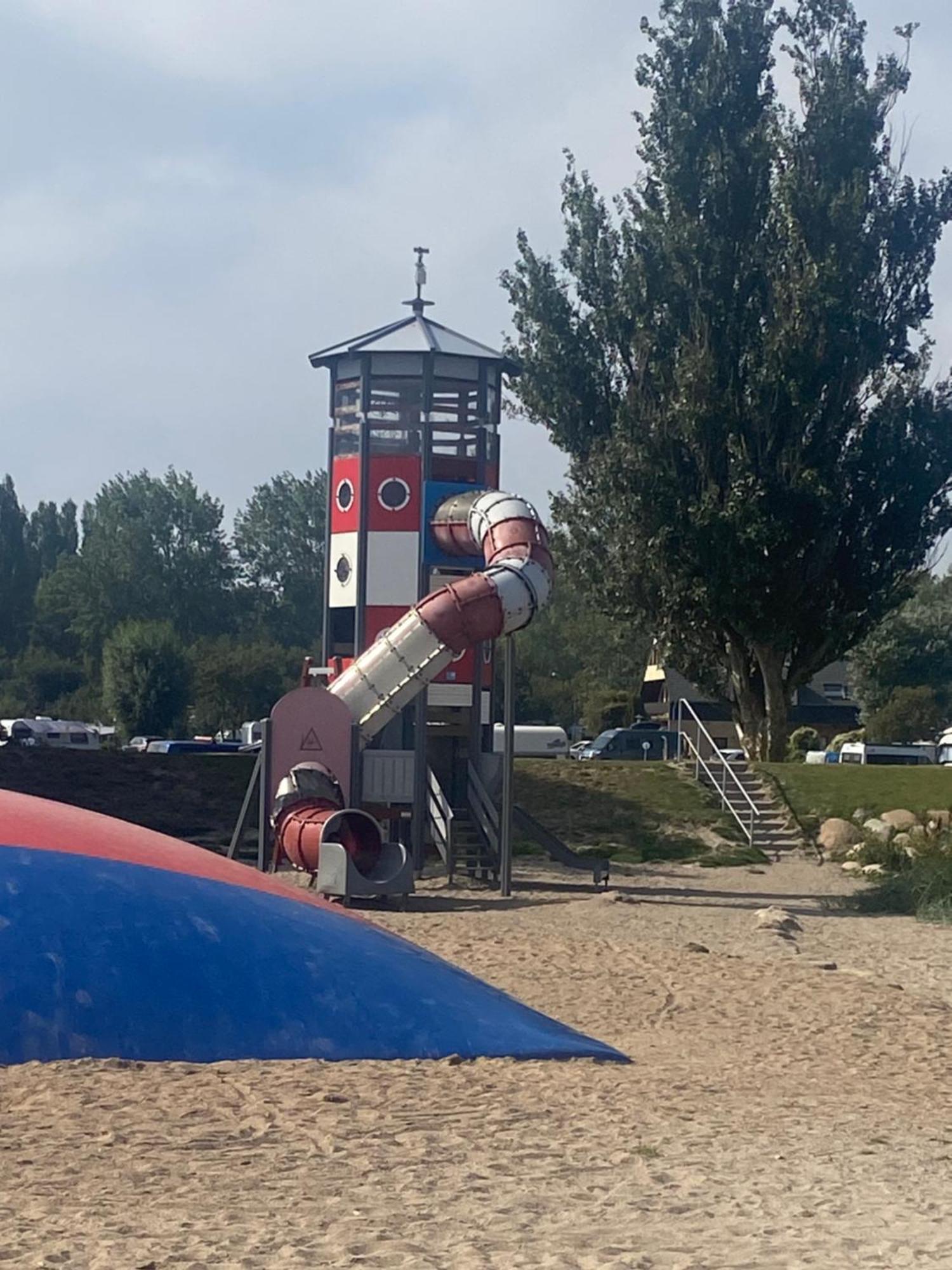 Wohnwagen Auf Dem Wulfenerhals Ca 150m Bis Zum Fehmarn
